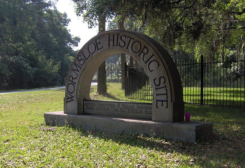 File:Wormsloe-entrance-ga1.jpg