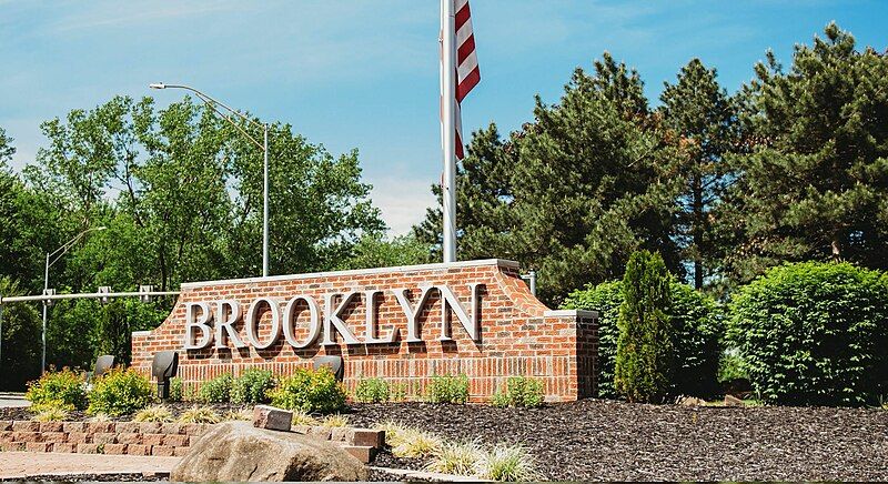 File:BrooklynWelcomeSign.jpg