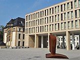 Campus Square, Inner City Campus of TU Darmstadt, with University Library and sculpture "Büste" by Franz Bernhard