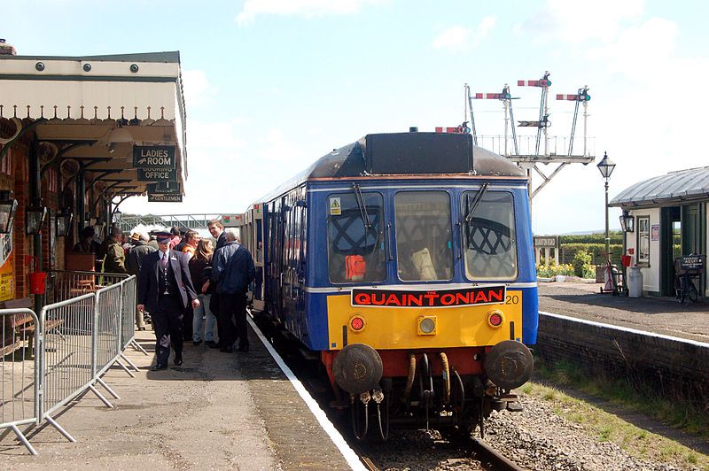 File:ChilternRailwaysClass121QuaintonPhoto2.jpg