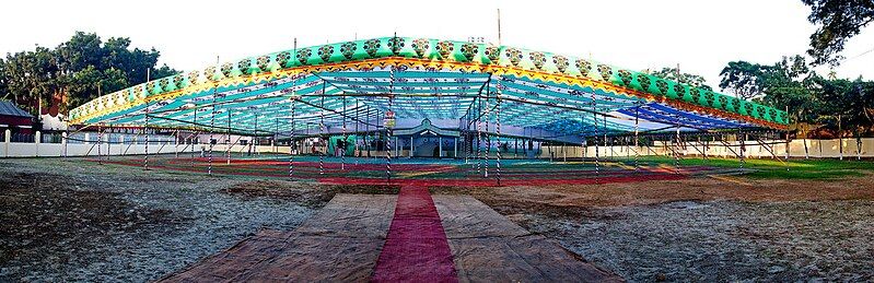 File:Dhamrai Central Eidgah.JPG