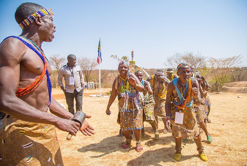 File:Hadzabe Dance 2.jpg