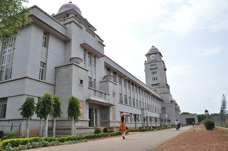 File:Karnataka-University-Dharwad.jpg