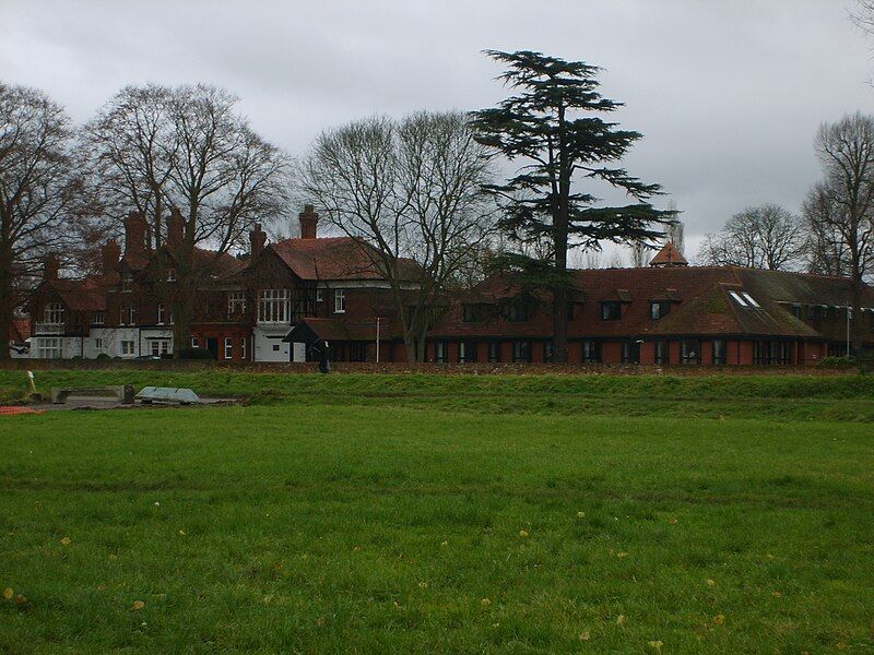 File:Moor Hall.jpg