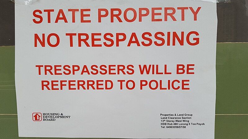 File:No trespassing notice.jpg