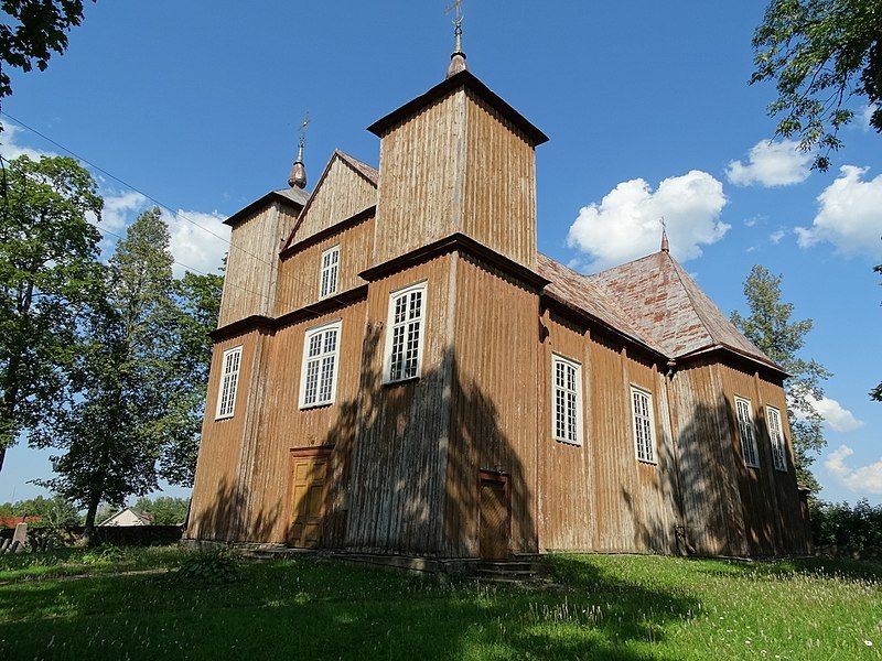 File:Onuškis, bažnyčia (Rokiškis).JPG