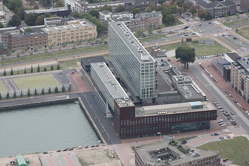 File:West side Schiecentrale4b.JPG