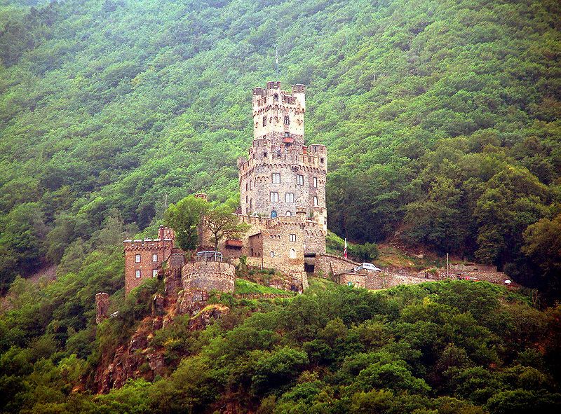 File:Burg-Loreley.jpg