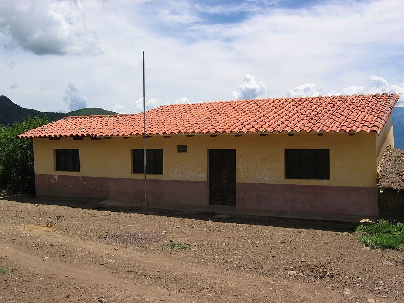 File:Che Guevara school.jpg