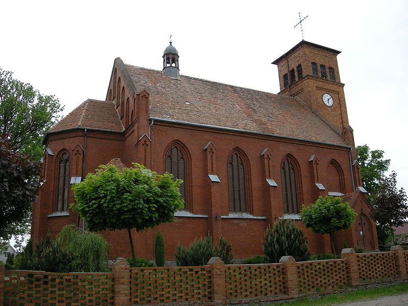 File:Dabrowka Nowa church.jpg