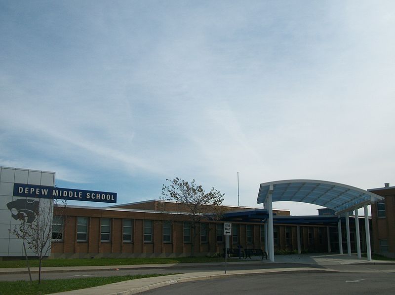 File:DepewMiddleSchool.JPG