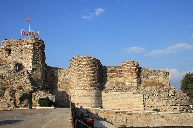 File:Eğirdir, byzantinisch-seldschukische Burg.jpg