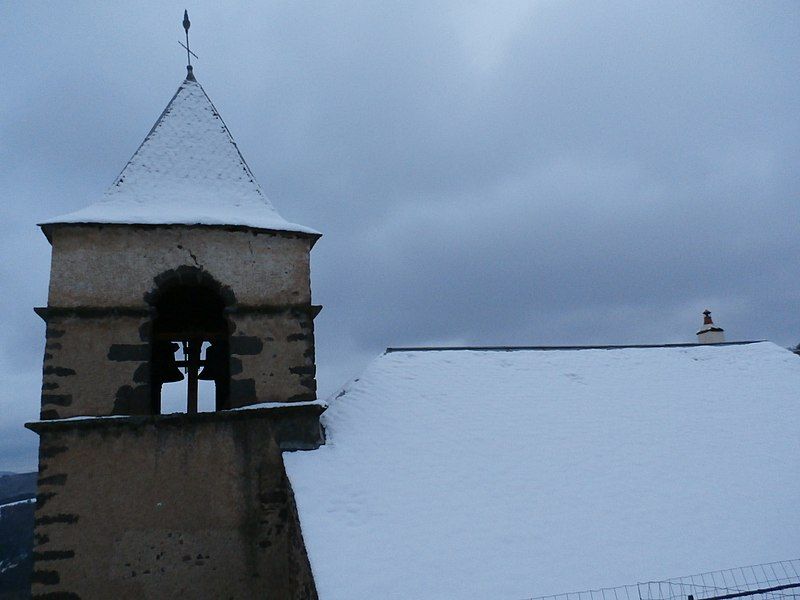 File:Eglise Laurie.JPG