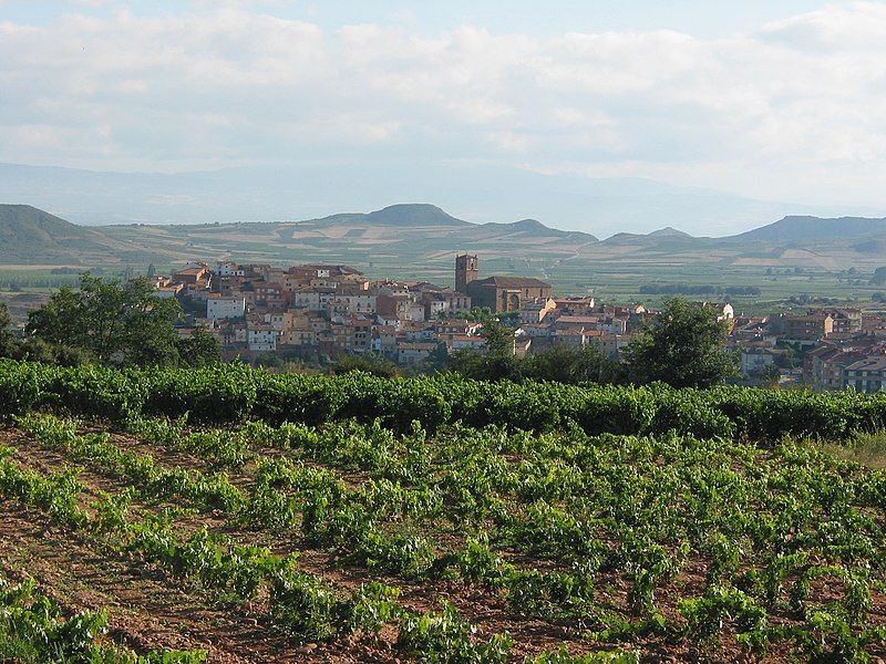 File:Entrena (La Rioja).jpg