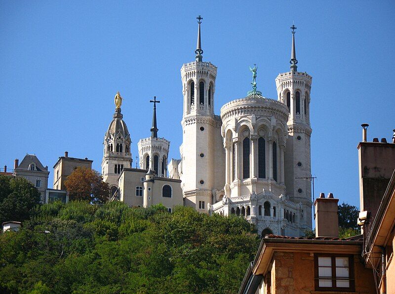 File:Fourviere Lyon.jpg