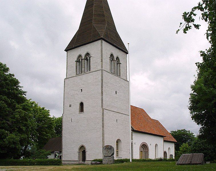 File:Gotland-Eke kyrka 01.jpg