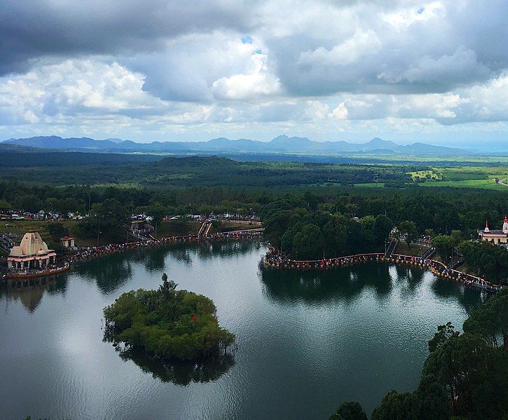 File:Grand Bassin, Mauritius.jpg