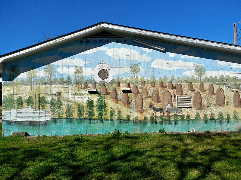 File:Haleburg, Alabama Mural.JPG