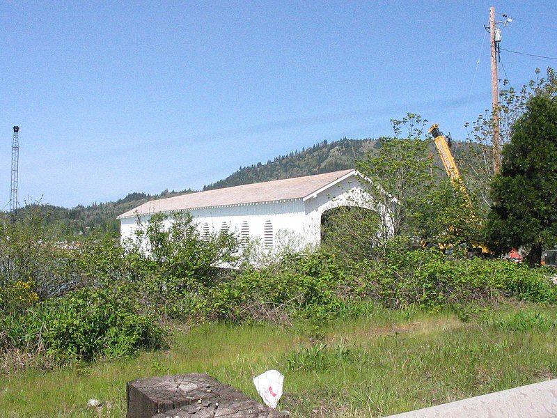 File:Lowell covered bridge.jpg