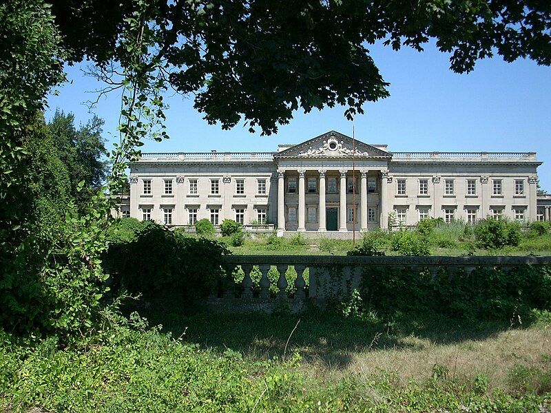 File:Lynnewood Hall 2007.jpg