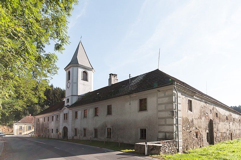 File:Meierhof Schlosses Seisenegg.jpg