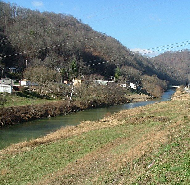 File:NorthForkKentuckyRiver.jpg