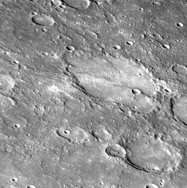 File:Savage crater EN1047066867M.jpg