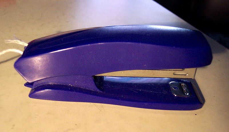 File:Stapler.jpg