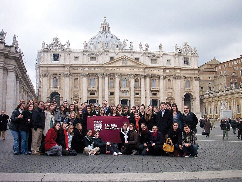 File:Students in rome.jpg