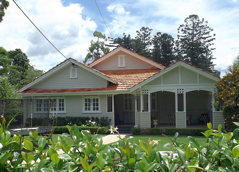 File:Swain House front.jpg