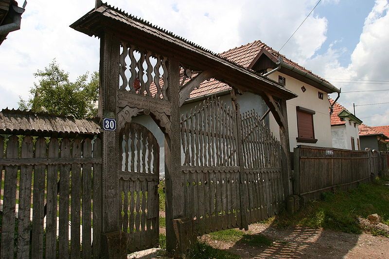 File:Szeklergaterem.jpg