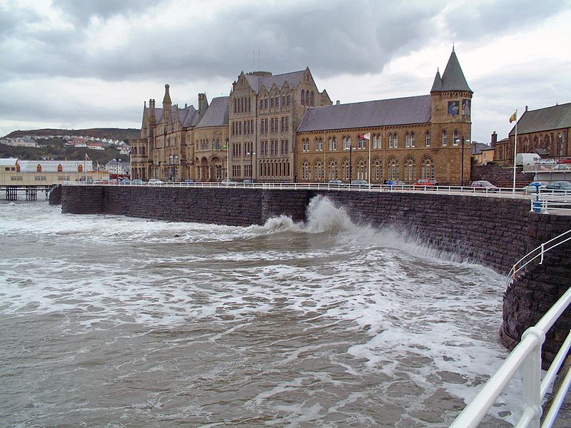 File:Aberystwyth Seafront.JPG