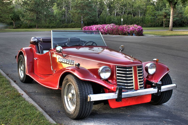 File:Blakely Bernardi roadster.jpg