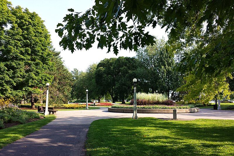 File:Commissioners Park Ottawa.jpg