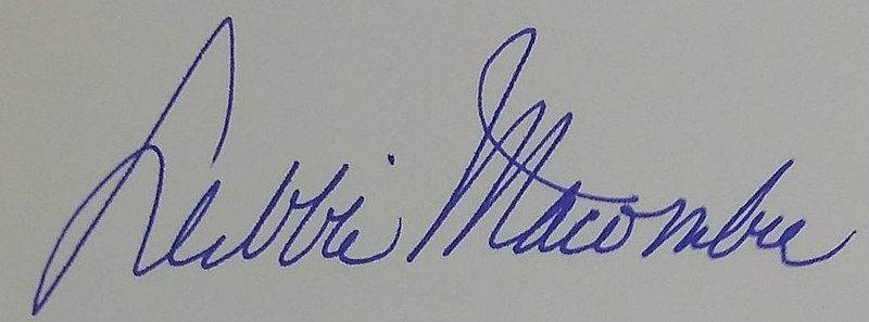 File:Debbie Macomber signature.jpg