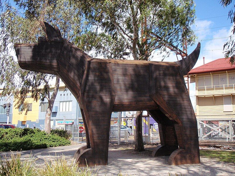 File:Fairfield dog, Melbourne.JPG