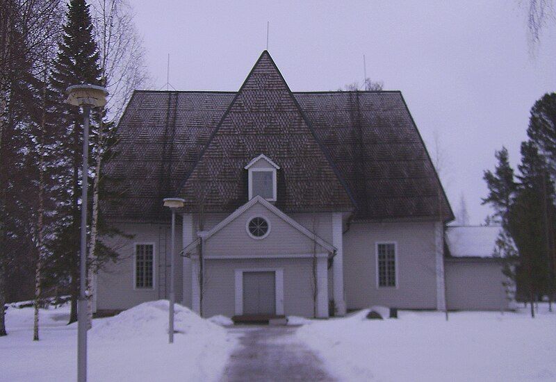 File:Holzkirche Elimäki.jpg