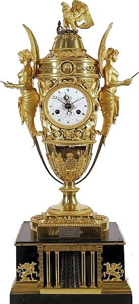 File:LM Napoléon clock.jpg