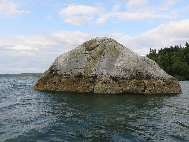 File:Lone-Rock-Hood-Canal-Washington-18-Aug-2017.jpg