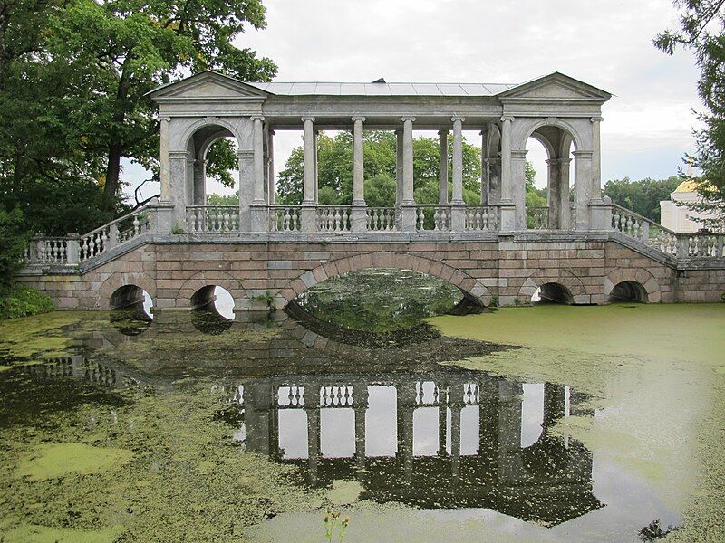 File:Marble Bridge 03.JPG