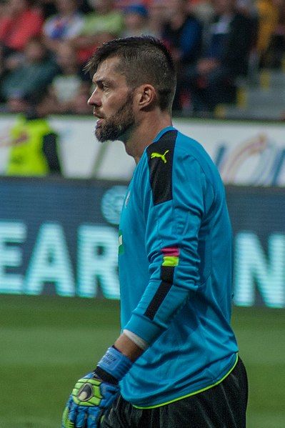 File:Matúš Kozáčik 2016.jpg