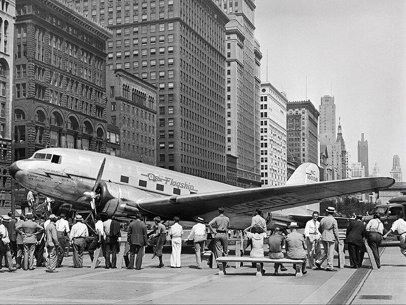 File:NC16008 American Airlines.jpg