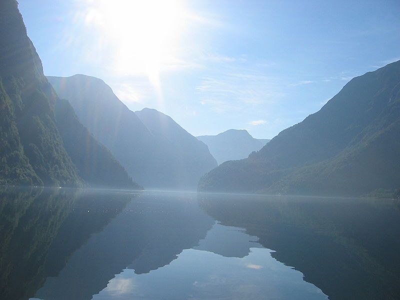 File:Naerøyfjorden.jpg