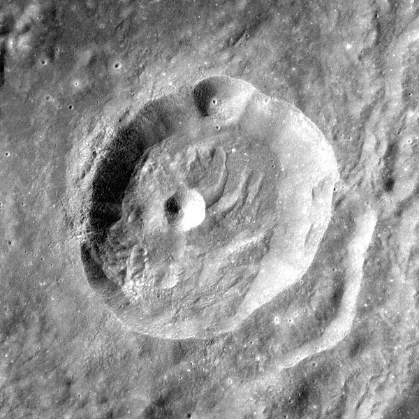 File:Planté crater as08-17-2704hr.jpg