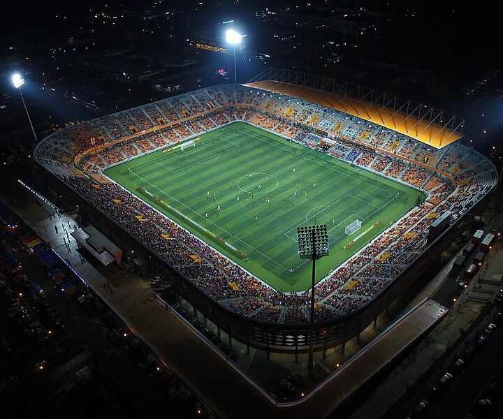 File:Stadium STAR Jengka.jpg