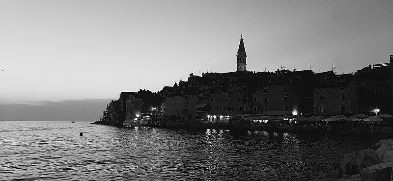 File:Sunset at Rovinj.jpg