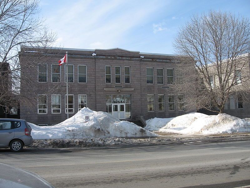 File:Bathurst High School.JPG