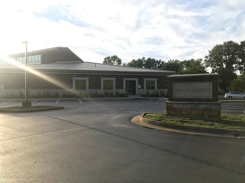 File:Brownsburg Public Library.jpg