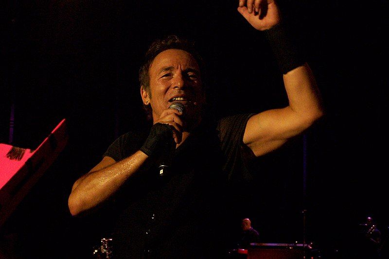 File:BruceSpringsteen2009.jpg