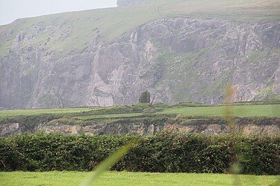 Remains of Caisleán an Fheirtéaraigh, castle of the poet Piaras Feiritéar, An Baile Uachtarach Thiar.